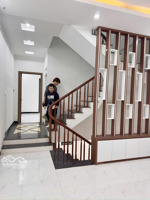 bán nhà chính chủ nhà mới đẹp full nội thất 5,7 tỷ