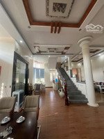 bán nhà 4 tầng ô góc cột 5 gần bigc - go hạ long quảng ninh . liên hệ 