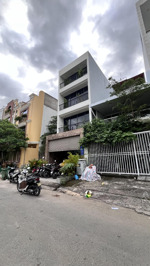 bán đất 5x20m- gần ngay trạm metro thảo điền - xd hầm 4 tầng- giá 26 tỷ