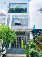 nhà 3 tầng đường phú xuân 5 . - dt đất 90m2 ngang 5m - dt sàn 237 mét , - hướng đông bắc
