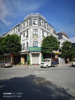 cho thuê mặt đường nguyễn đức cảnh vị trí đẹp, mặt tiền 8m, dt 150m2, nhà 4 tầng thông sàn