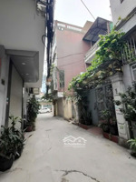 bán nhà văn cao - đội cấn - 12 tỷ - 63m sổ đỏ - ngõ thoáng cách ô tô vài nhà