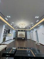gia đình bán căn hộ tại n05 tòa 25t1, 162m2, 3 ngủ, nội thất cơ bản, ban công tây bắc, sổ đỏ