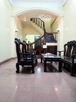 nhà phố ô cách 50m xây 4tầng oto vào nhà giá 12.9tỷ