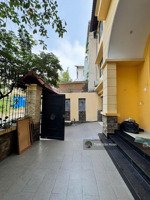 biệt thự nguyễn văn hưởng thảo điền - 200m2 - 69 tr/ tháng 