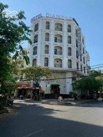 chuyển nhượng mặt tiền calmette, q 1 - 8,2x21m - ctxd: hầm + 7 tầng - hđt: 320tr/tháng - giá 90 tỷ