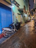thành thái - 24m2 -:sát mặt tiền - hẻm ba gác thông tứ phía - cách hxh 3 bước - giá 3.99 tỷ
