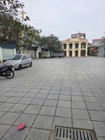 lô góc hiếm 65.6m sân nhà văn hoá phù khê thượng- từ sơn. đường thông , ô tô vivu - chỉ 2,x tỷ