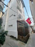 BÁN NHÀ CĂN SỐ 1 ĐƯỜNG XÓM CHIẾU,Cách hẻm xe hơi 10 bước chân, sát mặt tiền