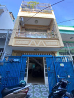 bán nhà mặt tiền hẻm_ 42m2 _ 3 tầng _ nhỉnh 5 tỷ