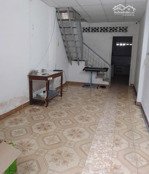 chính chủ bán nhà ngay ubnd p. trường thọ, 33m2 - 2 tầng - 2pn - 30m ra hẻm oto - giá 3,2ty