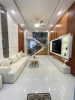 chủ mong muốn bán nhanh căn kiệt bình an 7, chỉ cần xách va li vào ở nhà mới fun nội thất.