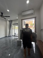 nhà 3 tầng hoàn thiện sẳn hợp đồng thuê 16tr/ tháng