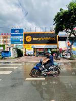 bán nhà ngay cửa ngõ sân bay ! mặt tiền trường sơn - dt : 15 x 25m - cấp 4 - hđt : 200tr. giá 81 tỷ