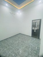 nhà mới đầy đủ nội thất đúc kiên cố mua vào ở ngay tặng nội thất mới 100%