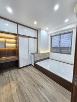 tôi chính chủ cần bán căn góc 70m 2 ngủ 2 vệ sinh full nội thất mới giá rẻ nhất kđt xa la, hà đông: