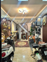 lô góc vf3 đỗ cửa, nhà tân mai, sđcc, full nội thất 30m, 5 tầng chỉ 6.1 tỷ-nhà thật giá thật 100%