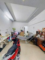 bán căn nhà cấp 4, ngay đầu hẻm đường đình phong phú, phường tăng nhơn phú b,