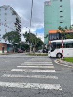 cần bán đất mặt tiền đường vương thừa vũ. đường thông biển. sát 2 tòa căn hộ của tâp đoàn sungroup