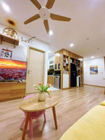 chính chủ bán căn góc tầng, view hồ bơi, có nội thất tại fpt plaza 1, giá tốt - lh 