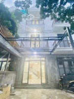 cho thuê biệt thự đông hưng residences dĩ an, 16 triệu, dtsd 210m2, uy tín