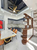 bán nhà 2 mặt tiền, full nội thất, phòng ngủ dưới, gần chợ phú phong 300m, p.bình chuẩn, thuận an