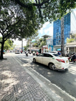 mặt tiền hiếm quận 5 ngang 4.4m 3 tầng btct vỉa hè rộng vừa ở vừa khai thác dòng tiền 24,5 tỷ