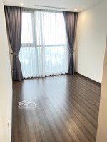 cho thuê 3pn 2vs s=93m2 đồ cđt ở vinhomes symphony giá chỉ với 21 triệu call/zalo: 