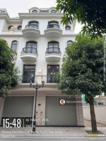 chính chủ cần bán sao biển xẻ khe 97,5 m2, gần công viên giá 13 tỷ