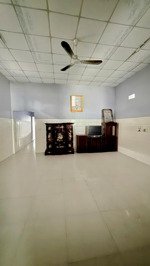 bán nhà cấp 4 mặt tiền 6 x 28m shr gần chợ đức hoà đông, huyện đức hoà, long an cách hóc môn 18km