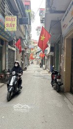 7,7 tỷ - ô tô đỗ cửa thông vòng quanh, dt 42m2*4t, mt 4m, kd sầm uất, dân xây kcbt