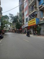 cần tiền bán nhà 4 tầng khung bê tông, 50 m2 mặt phố hoàng văn thái - tx