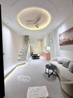 4 tầng đường hòa bình, đối diện đầm sen nước full nội thất, chỉ 6.2 tỷ