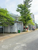 cần bán lô đẹp giá tốt dự án diamond town hẻm 68 bưng ông thoàn, quận 9, chỉ từ 5 tỷ, sổ đỏ vay nh