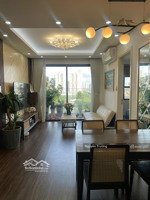 cần bán căn hộ 67m2, 2pn 2vs, full đồ đẹp, view hồ, chung cư vinhomes d''capitale. giá chỉ 7.9 tỷ