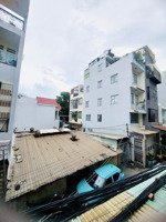 nhà diện tích khủng 147 m2 (9x16m) - xe hơi đậu ngay nhà thuộc đường tám danh p4 q8