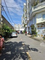 bán nhà đẹp nguyễn ảnh thủ hiệp thành q12
diện tích 4x14m nở hậu 6m, nhà 1 trệt 2 lầu btct