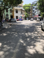 gấp, gấp !!! cần bán căn nhà phân lô lạc trung - nhà đẹp - giá tốt - an ninh an sinh tuyệt đỉnh