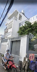 chdv 3 tầng 7 phòng - ngay phú mỹ hưng quận 7