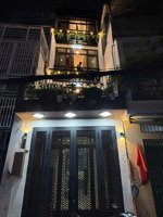 giá bán: 7 đồng 9 tl chính chủ -------- nguyễn trọng tuyển - tân bình