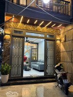 bán nhà 6,2tỷ hẻm chợ tân quy - quận 7 (xe hơi đậu cách nhà vài căn - nhà gần chợ vừa ở & kdmb)