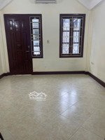 chính chủ cho thuê nhà ngõ 23 đỗ quang, nguyễn thị định. dt 65m2 x 5 tầng mt 4.5m, giá 28tr/ tháng.