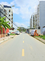 4,25 tỷ, đất 64m(4x16), ngay đại hoc tài chính marketing, võ văn hát.