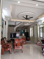 bán nhà 3 tầng - 2 mặt tiền - gần lê văn thịnh - 105m2 - hxh - nhỉnh 12 tỷ - không có căn so sánh.