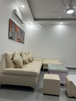 chủ gửi bán căn hộ view sông tầng trung, nhà đẹp giá 2tỷ850