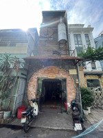 cho thuê nhà nguyên căn 49/1 hoàng dư khương gần cao thắng , hẻm xe tải thông. đt: 0901, 383, 038