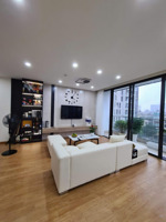 giá tốt! chủ nhà thiện trí bán căn 2n2wc, full nội thất, sẵn sổ, giá 6,7 tỷ, tầng trung thoáng mát