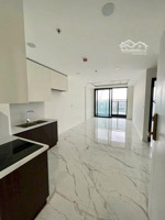 cho thuê sunshine sky city q7 , 2pn nt cơ bản , giá chỉ : 12 triệu / tháng