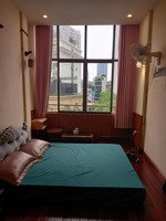 cần cho thuê căn hộ studio 30m2 ngõ 2a phố văn cao, ba đình, full đồ, ô tô đỗ cửa, 4,5tr