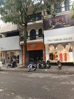 cho thuê nhà mặt phố hàng bông, diện tích 100m2 x 2 tầng + tum, mặt tiền 3,5m